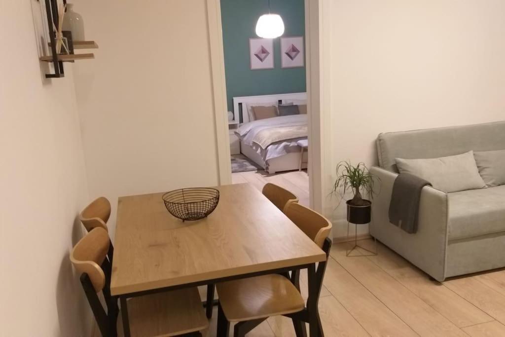 White Brick Apartment Zagabria Esterno foto